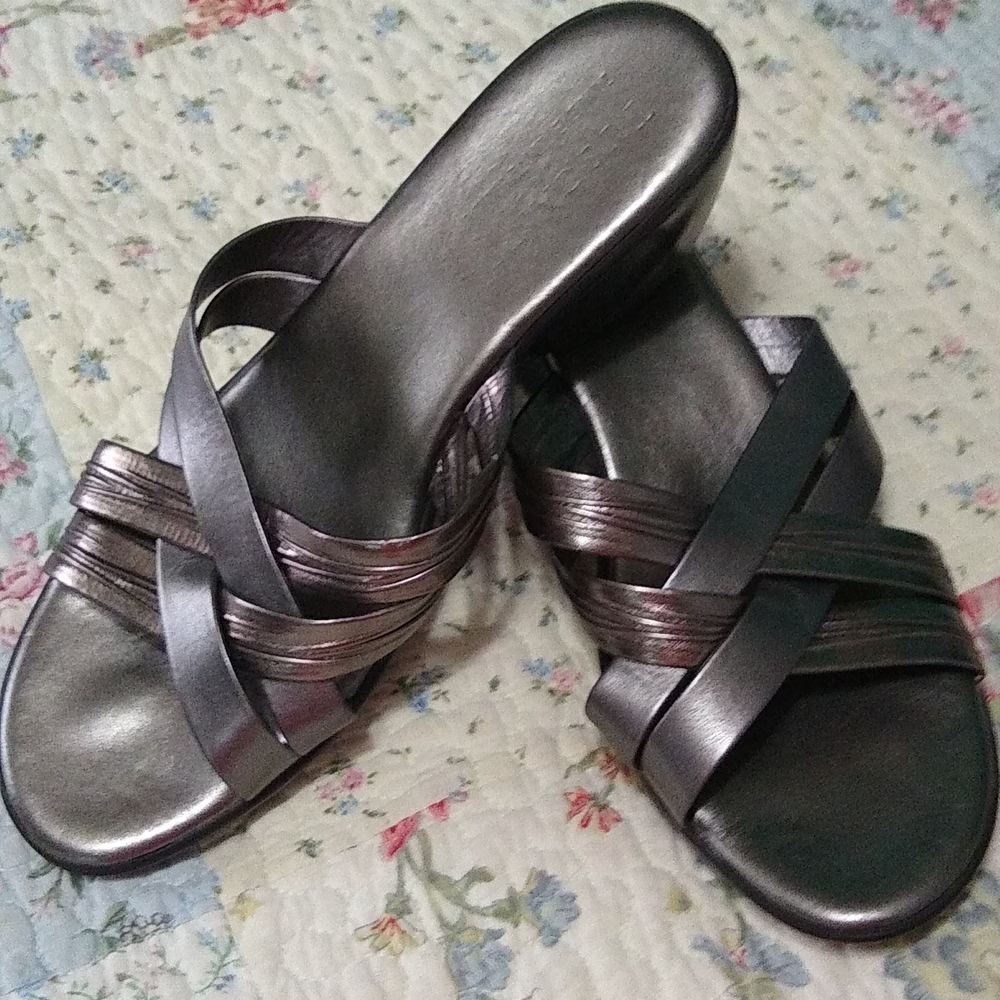 Easy Street Tuscany Wedge Sandals 11W